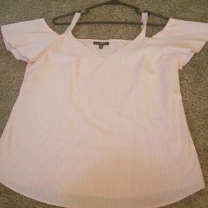 Cold shoulder Ransom top size M